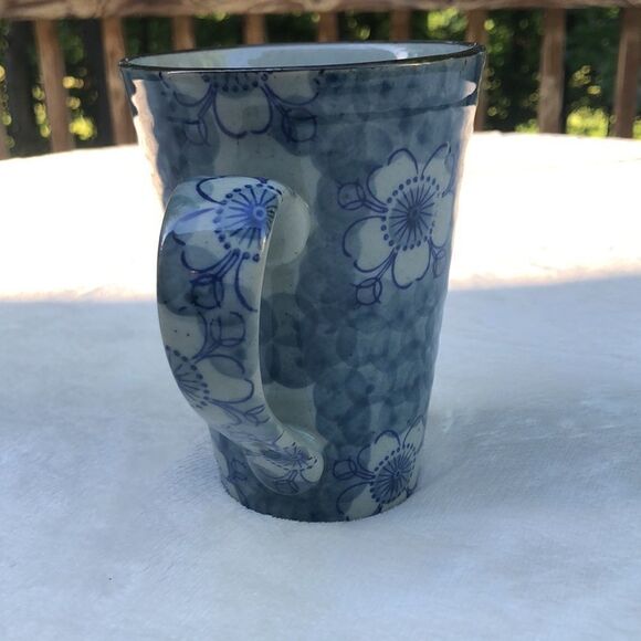 Coffee mug, Blue floral with flaw Used - Picture 9 of 9